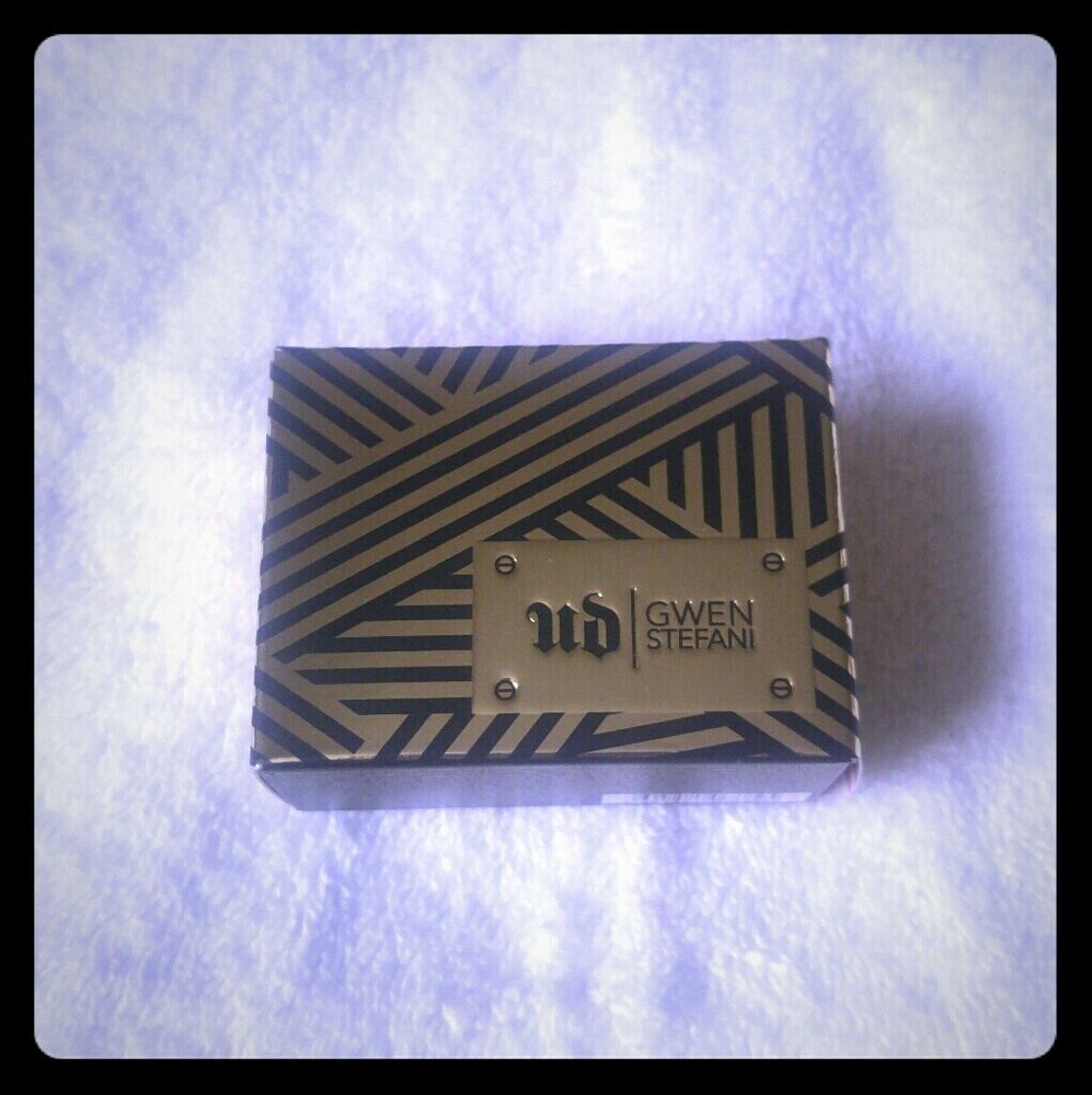 Urban Decay Gwen Stefani brow box